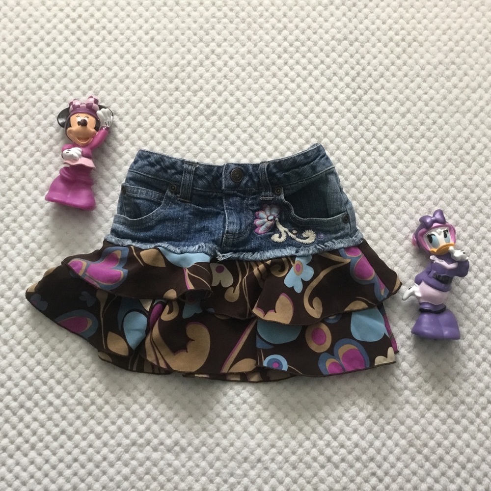 Kids Skirt size 4 EUC